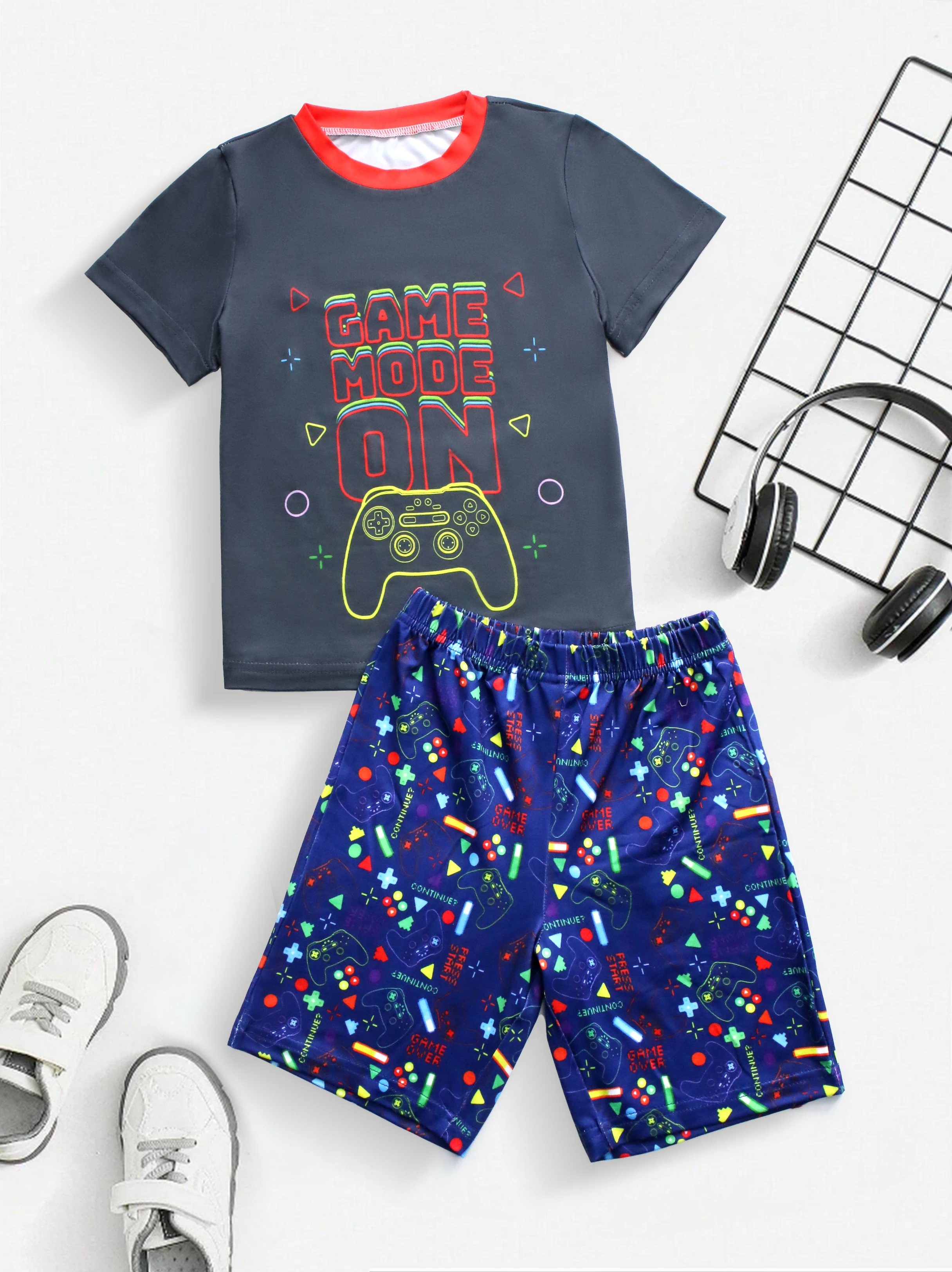 

Boys 2pcs Summer Loungewear Set, game mode on pattern Print Short Sleeve Crew Neck Top & Short Set, Cool Pattern Comfy PJ Set, K