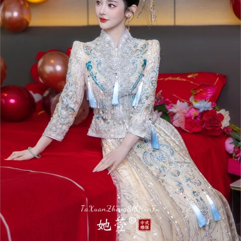 ライトブルーの新しい中国風乾杯服