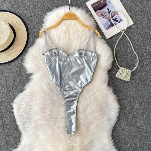 Imagen 2 del producto Camisola básica elegante con hombros descubiertos de PU para mujer, camiseta sin mangas de hadas a la moda, Top corto de verano, monos, ropa de calle Hotsweet