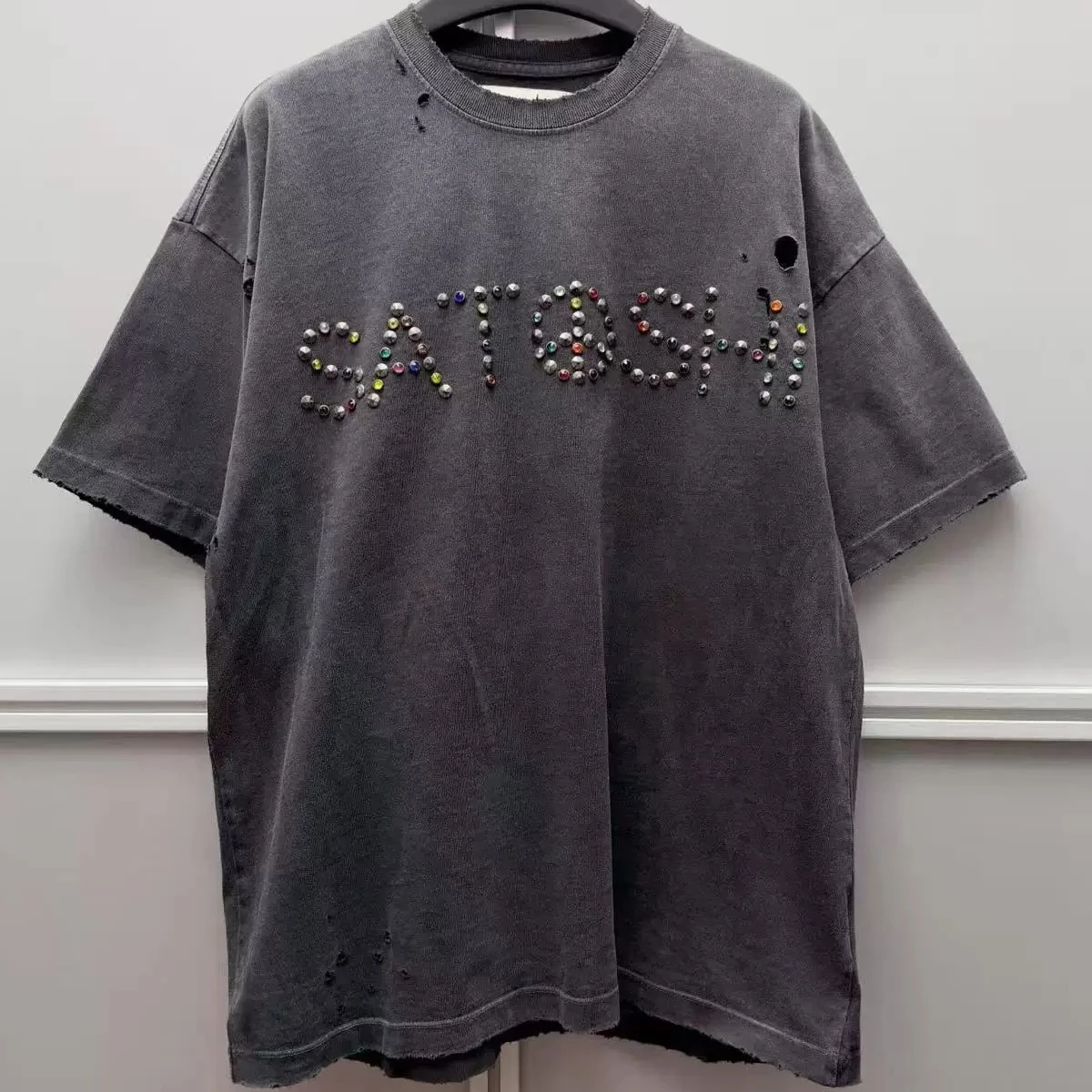 Yao Fashion Satoshi Tops Whatever It Takes Logo embellished Distressed Print Tees Hole New Vintage Casual T-shirt for Men