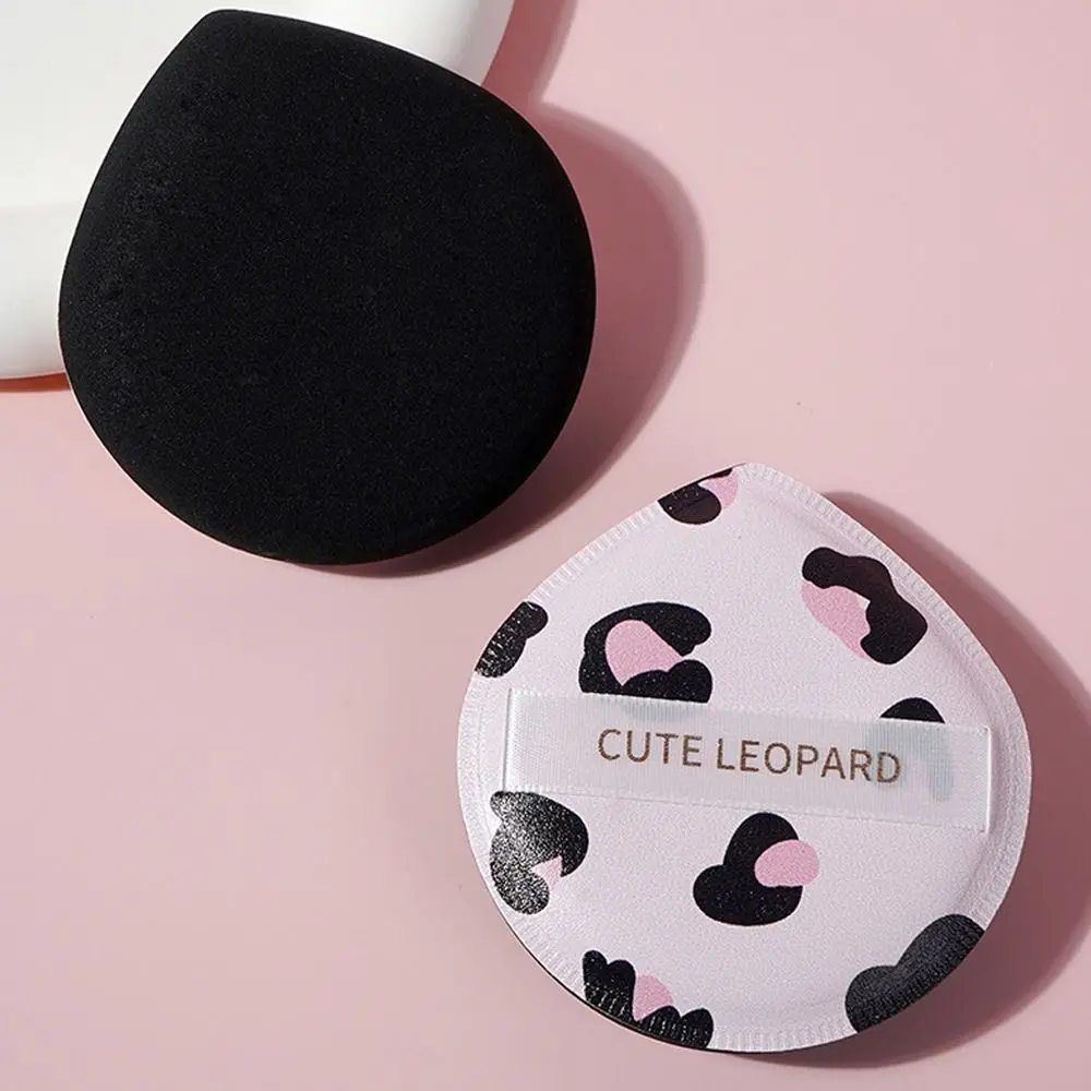Novo leopardo impresso cosméticos puff rosto beleza portátil esponja macia seco molhado almofada de ar corretivo em pó ferramentas para rosto beleza