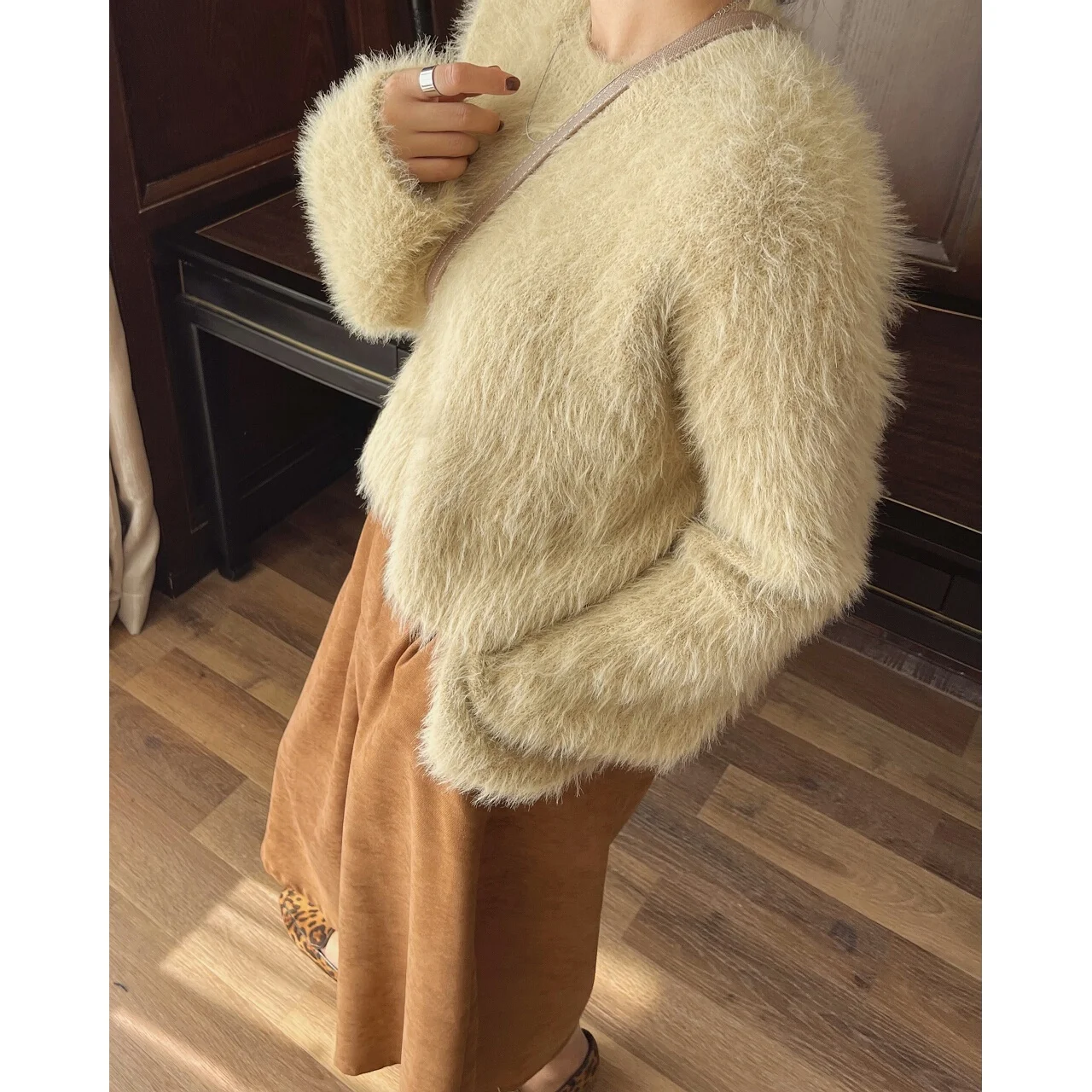 

Soft ort Knitted Sweater Women's Loose Top Lazy Sle Autumn Winter Faion Faux Fur round Ne Long Sve Straight Cut irt