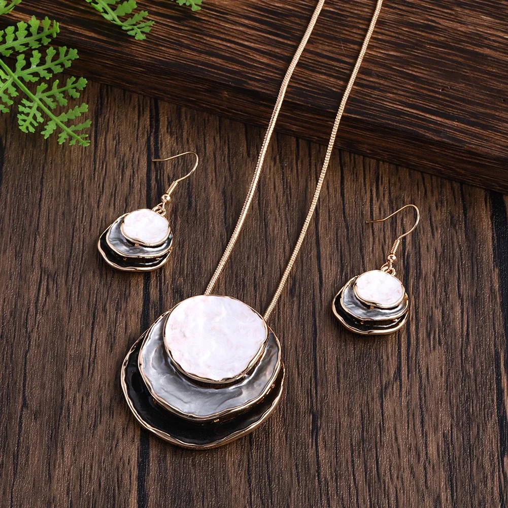 New in Necklace Circular Pendants Layered Aesthetic Decoration Choker Beauty Jewelry Trend Christmas Elegant Necklaces for Women