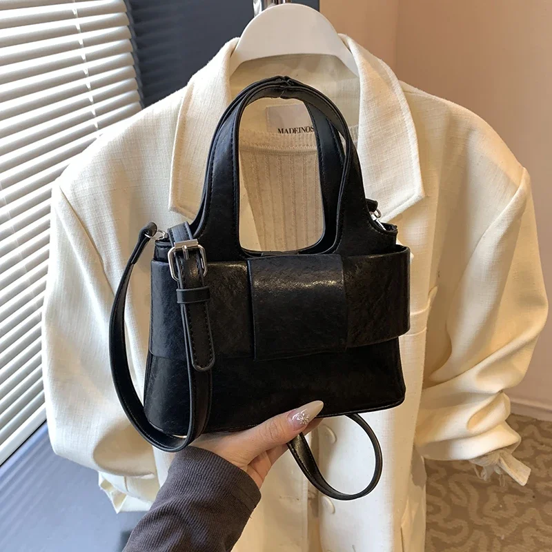 

Elegant Paris Fashion Crossbody Bag - Luxury Vintage Leather Tote With Minimalist Design And Superstar-Inspired Letter Logo