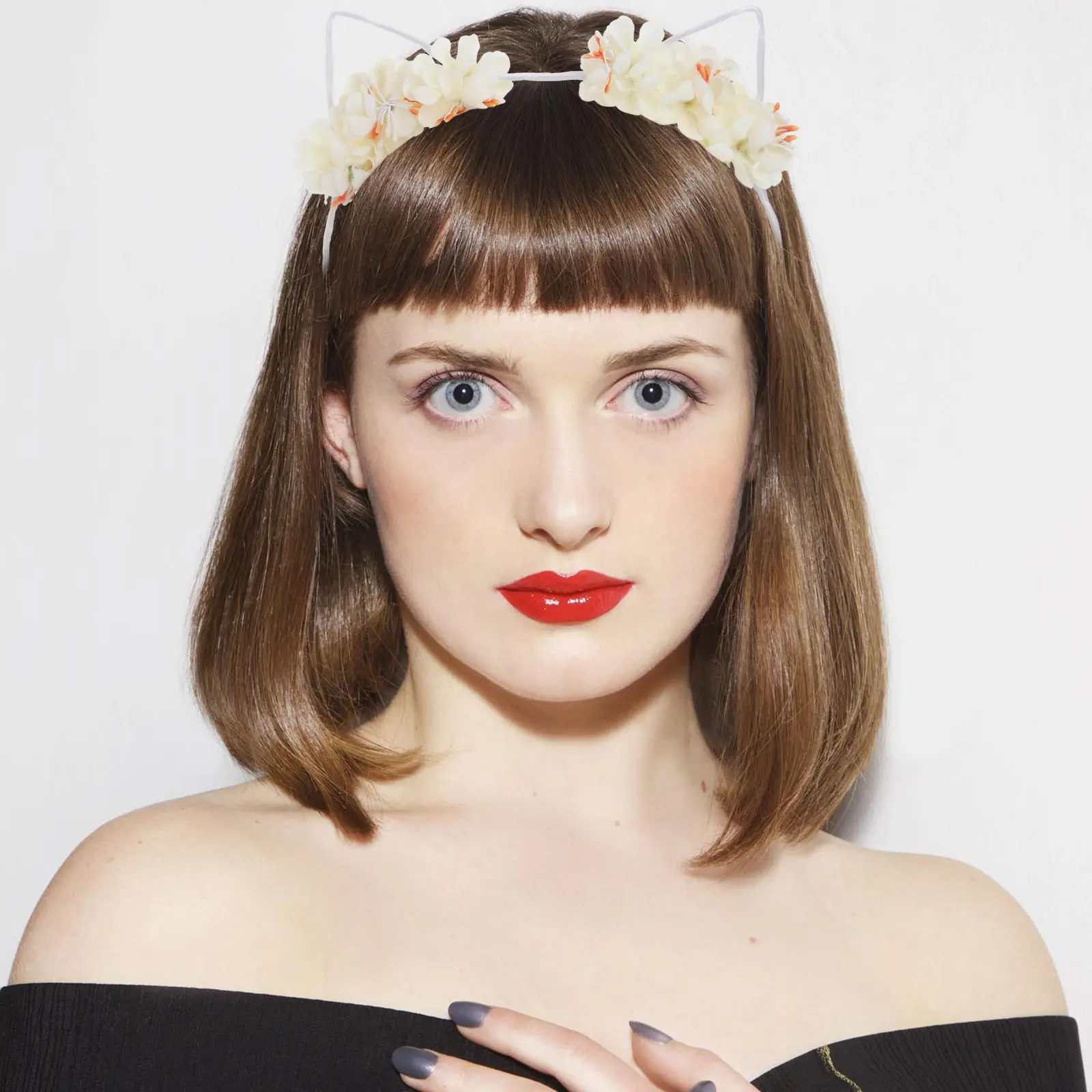 

Premium Cat Ears Hairband for Women with Exquisite Artificial Flowers Creamy White Daily Wear Christmas Gift Kawaii