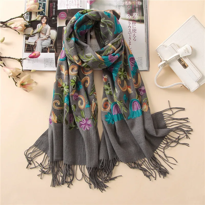 Women Cashmere Scarf Embroidery Thick Warm Shawl Winter Lady Foulard Fashion Big Size Head Wraps Pashmina 2022 New Bufanda