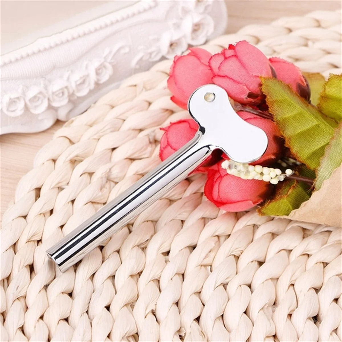 SLQZT 6 Pcs Stainless Steel Toothpaste Tube Squeezers Metal Key Toothpaste Squeezers for Cosmetic Tubes Squeezer