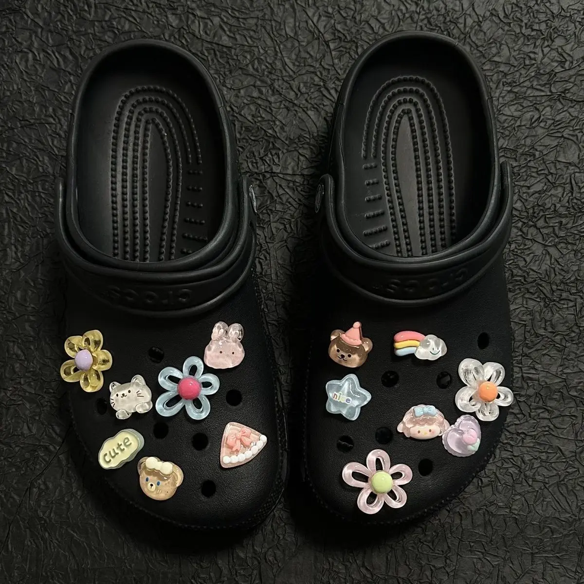 Jelly flower pattern perforated shoes with buckle rainbow colored animal cute and childlike transparent and exquisite detachable