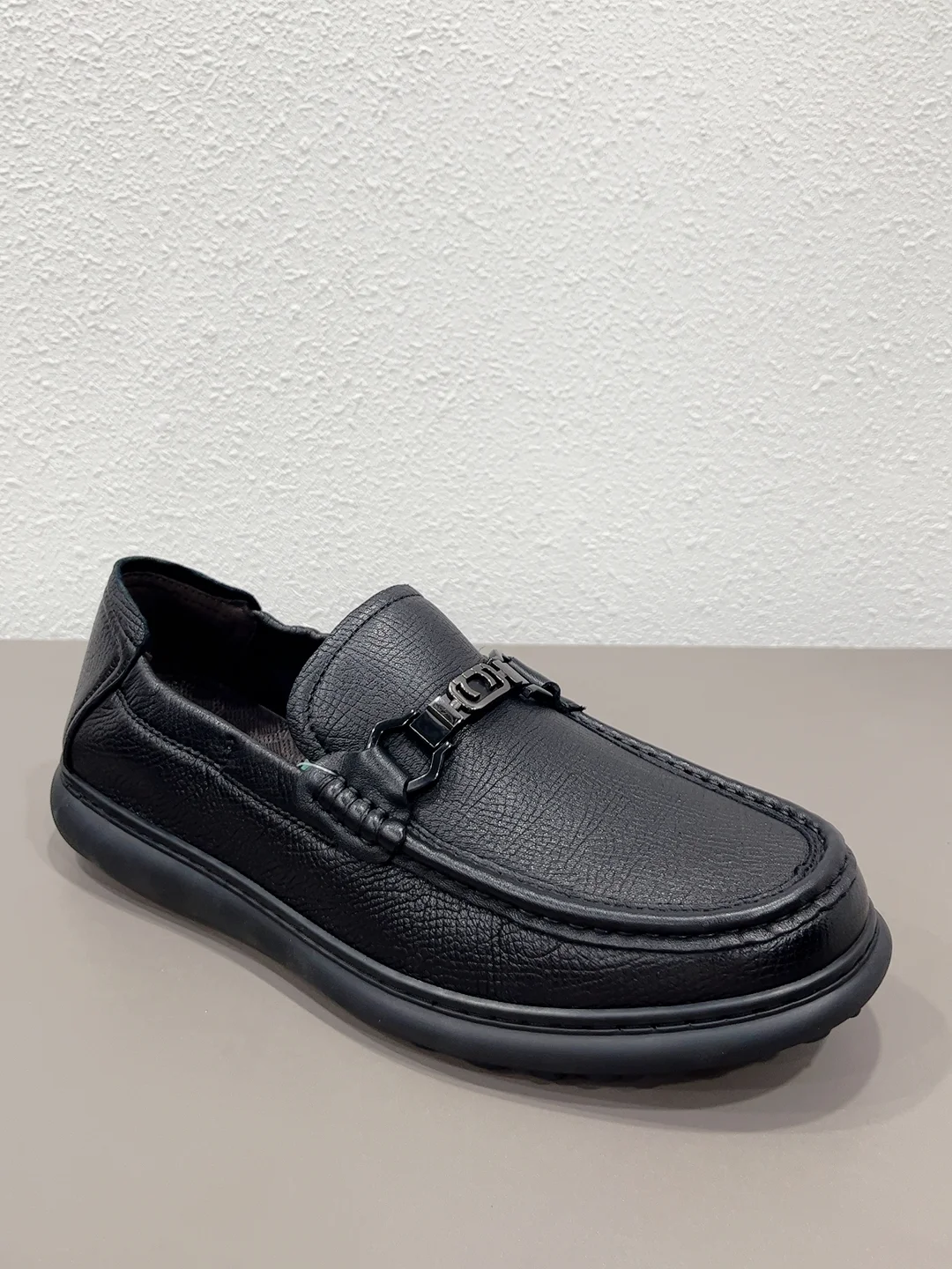 

Men's Casual oes Soft Top Layer Cowhide Leather Breathable Slip-On Loers Faionable Busin Casual Rubber Outsole