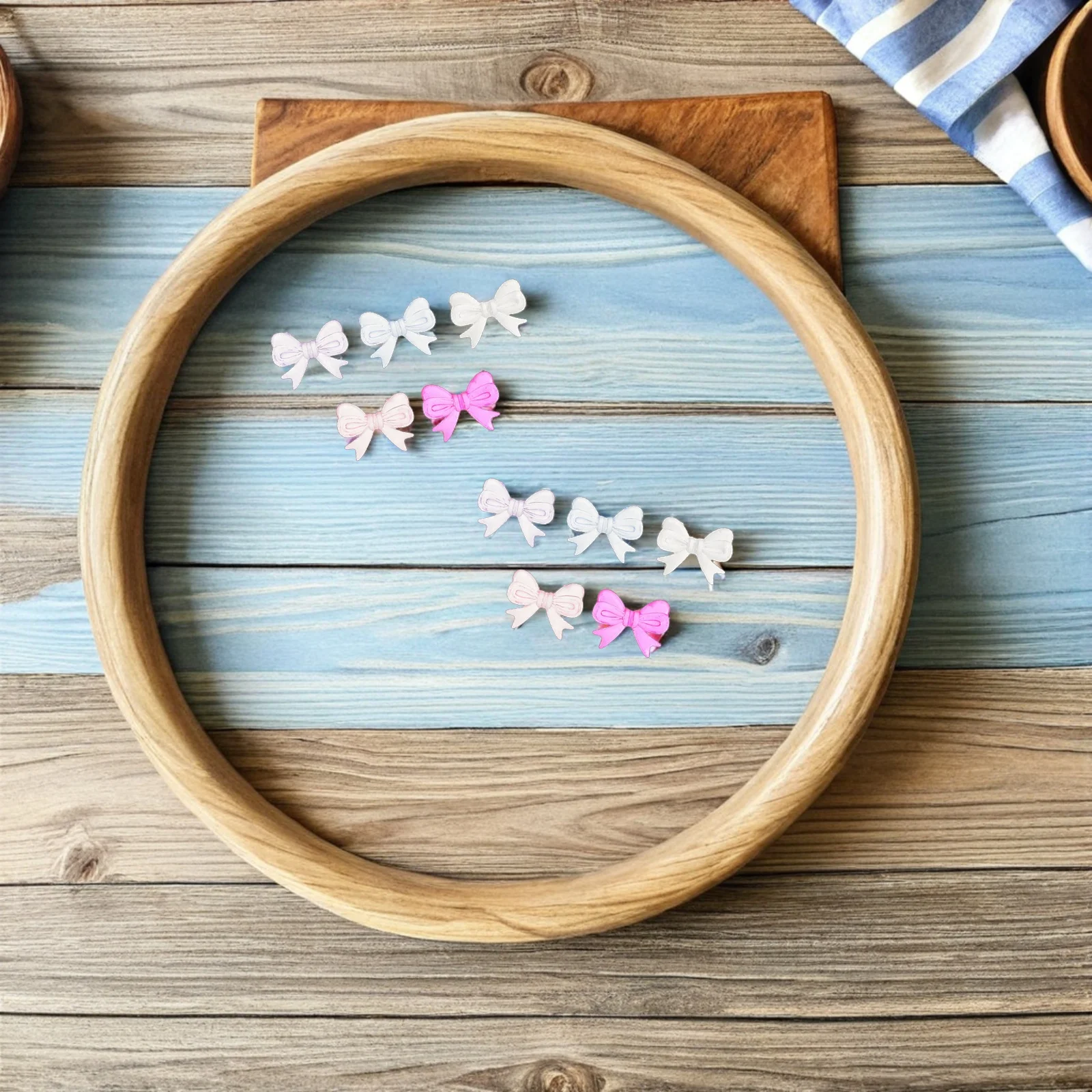 

50pcs Decorative Bow Cake Toppers Transparent Colorful Acrylic Bowknot Cupcake Inserts For Birthday Wedding Party Cake