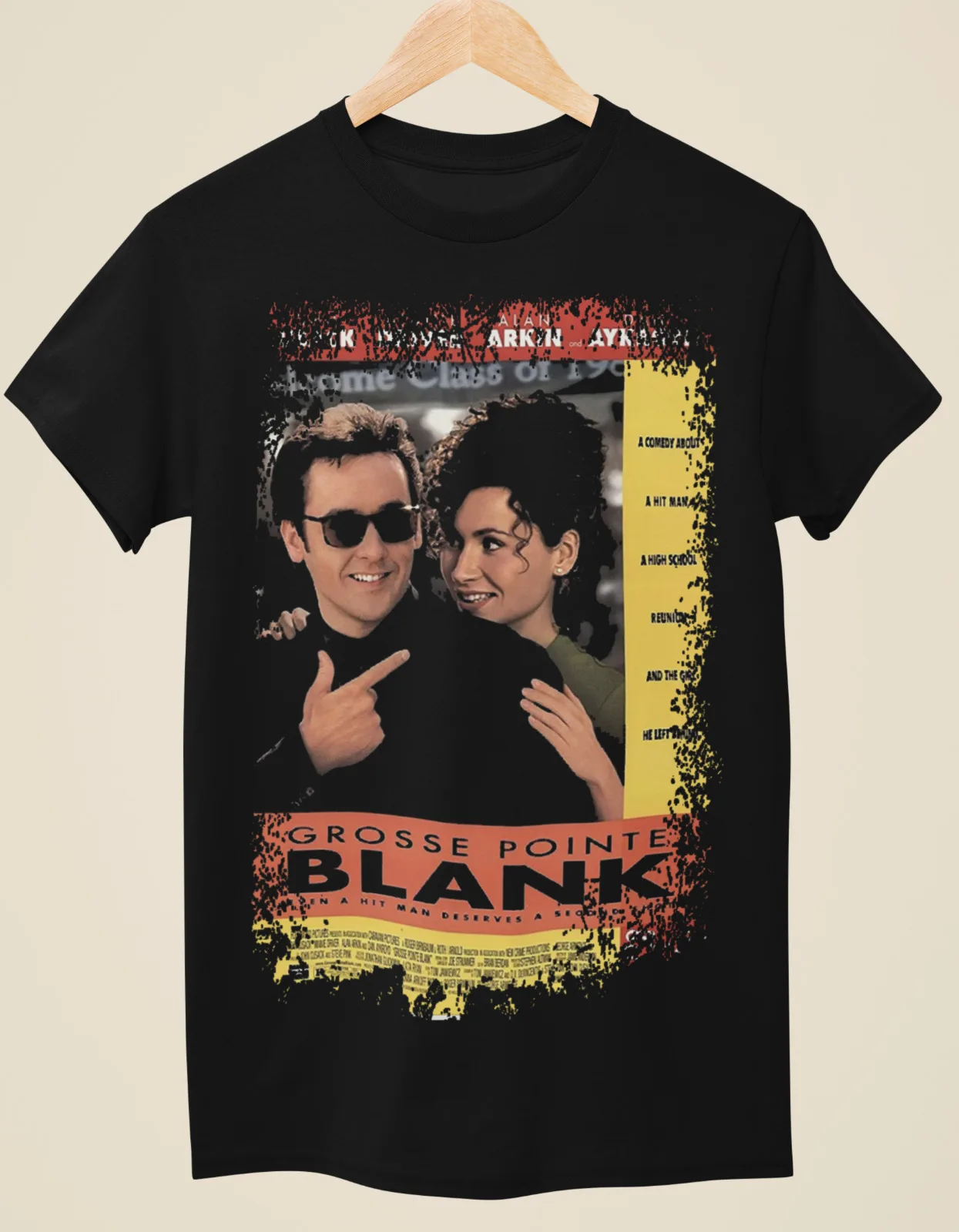 Camiseta negra inspirada en el póster de la película Grose Pointe en blanco