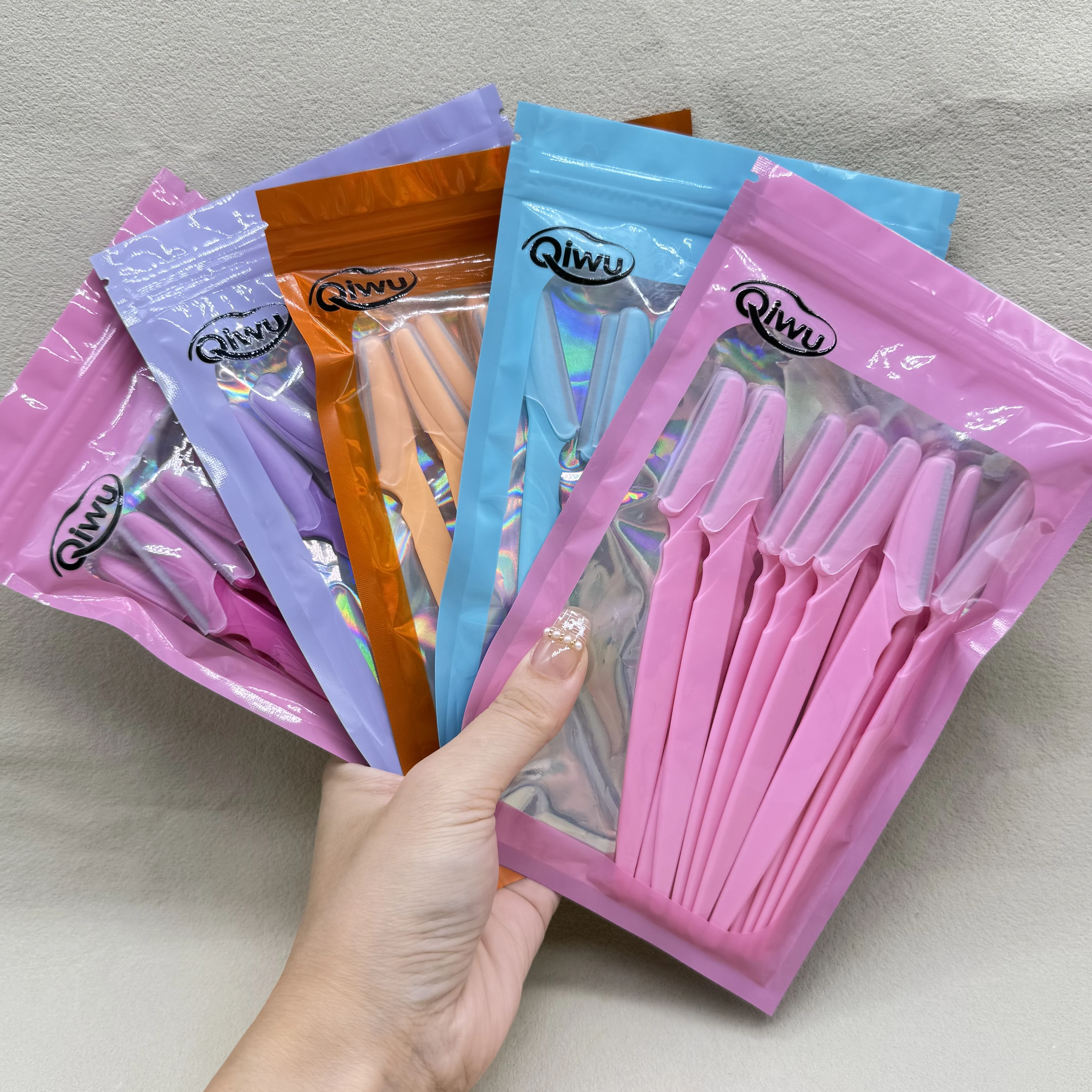 Qi wu 12 pçs aparador de sobrancelha lâmina facial barbeador portátil depilação sobrancelha depilação segurança sobrancelha corte mulher ferramentas maquiagem