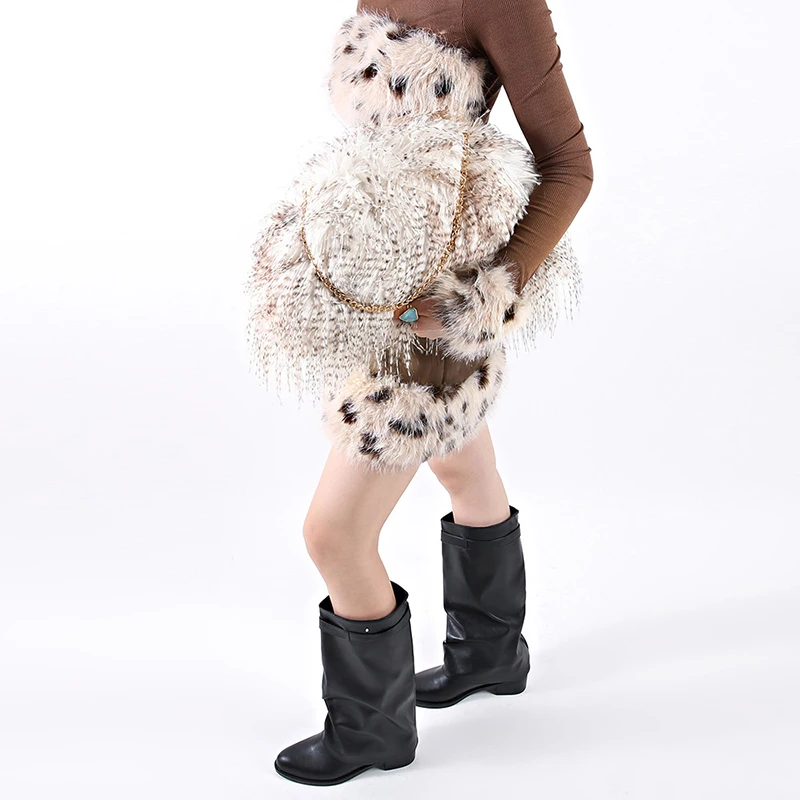 Kunstfell-Quasten-Ketten-Umhängetasche, weiche, warme, flauschige Fransen-Halbmond-Clutch, Winter-Hochzeits-Abendparty-Modehandtasche für Frauen – Detail 12