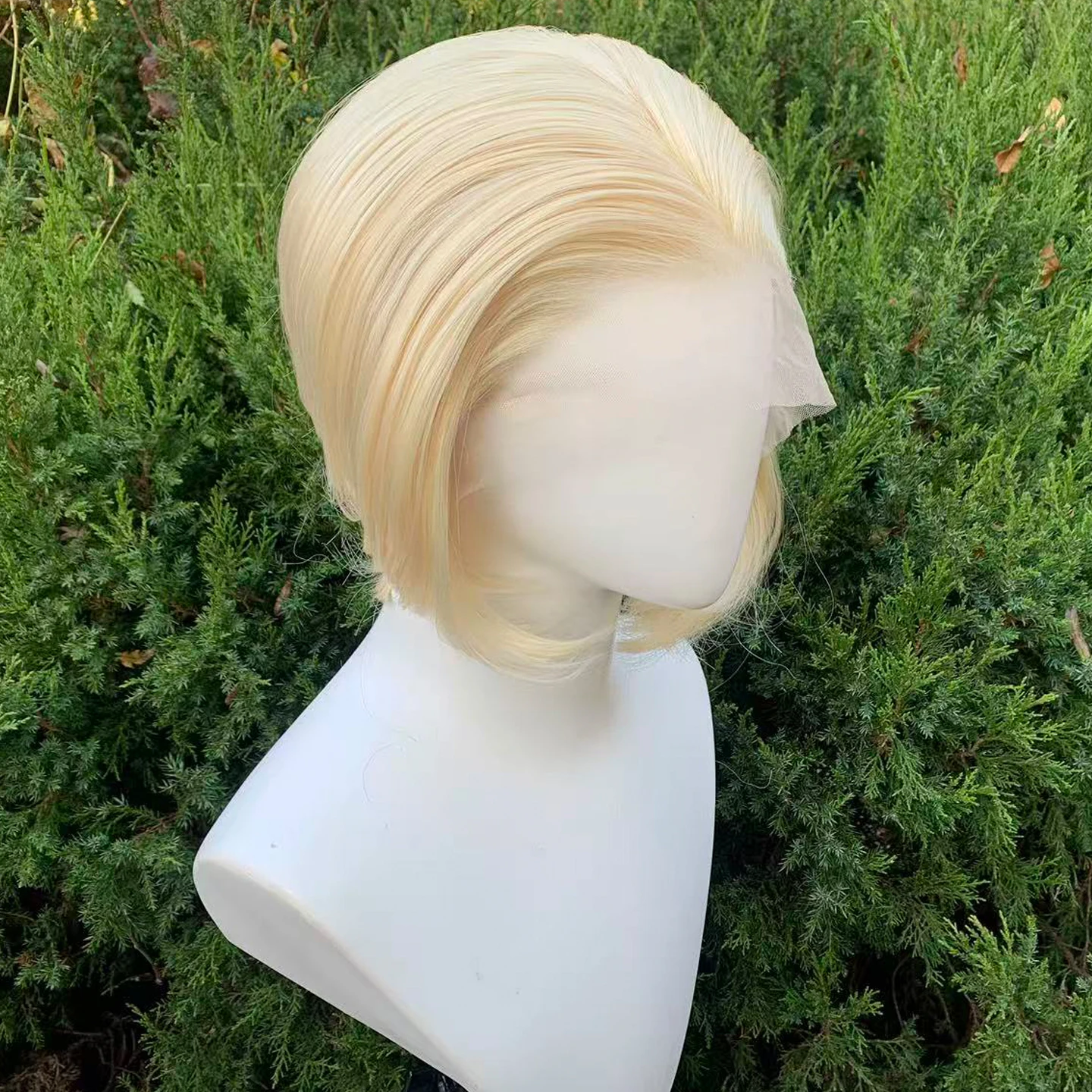 613 Blonde Synthetic Lace Front Wigs Short Bob Cut Straight Wig Heat Resistant Glueless Wig for Cosplay