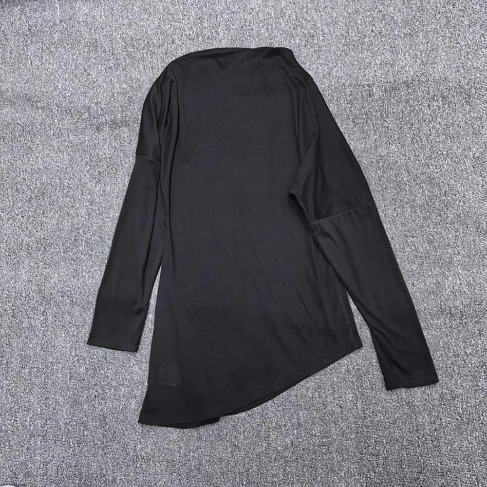 Asymmetrisch T-shirt van katoenmix voor dames Lente 2026 Nieuwe collectie Minimalistisch Elegant Commuter Gebreide top met lange mouwen T-shirt Y2K