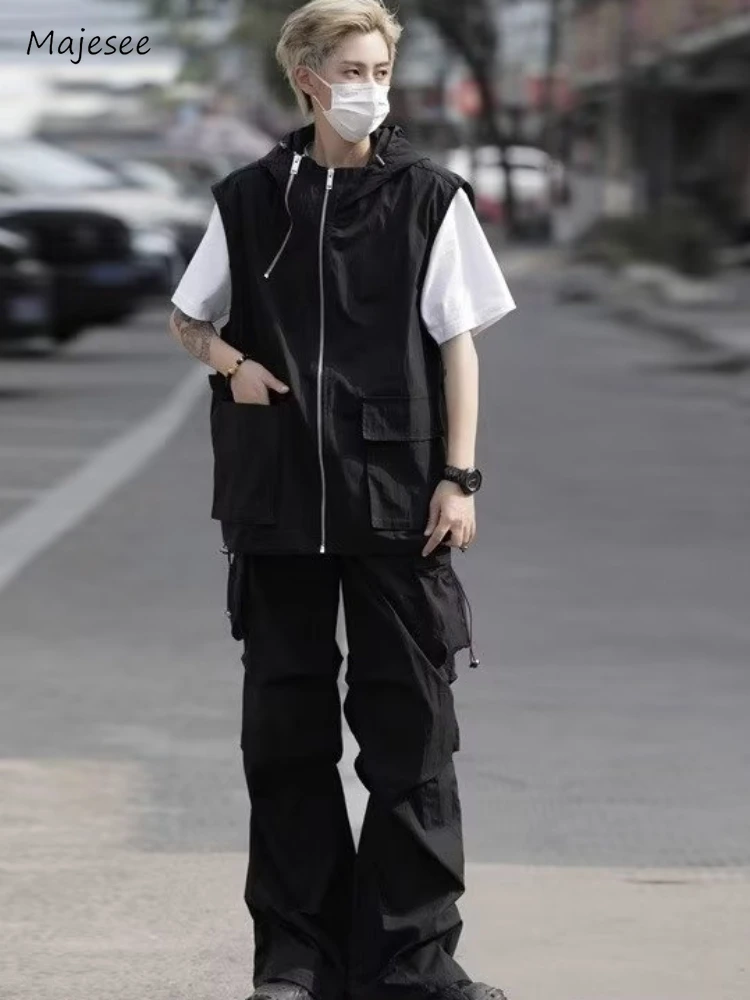 

Vests Men American Style Streetwear Chic Loose Casual Sleeveless All-match Harajuku Popular Hip Hop Summer Fashion College Daily