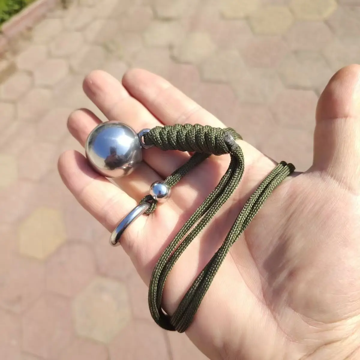 Ball Pendant Self Defense Gadgets Personal Security Protection Tool Supplies For Women Men Stainless Steel