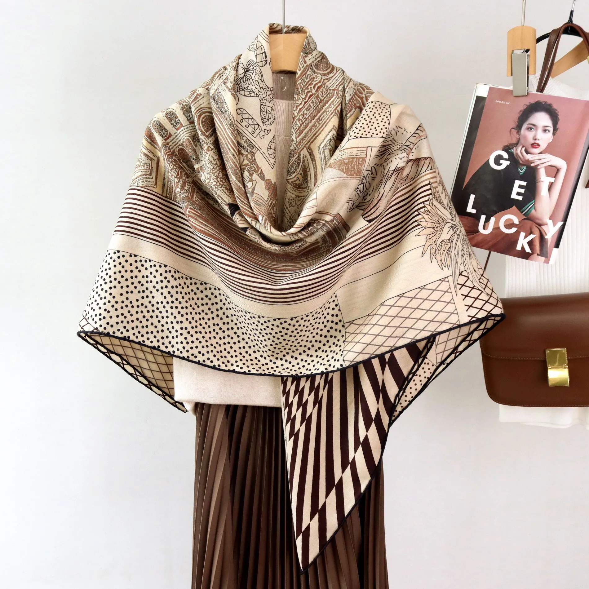 High end temperament double-sided dual color printed generous scarf for autumn and winter warmth silk wool scarf shawl for women