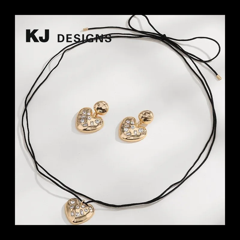2024 Spring and Summer Valentine's Day Series Love Peach Dot Diamond Necklace Women's Fashion Set