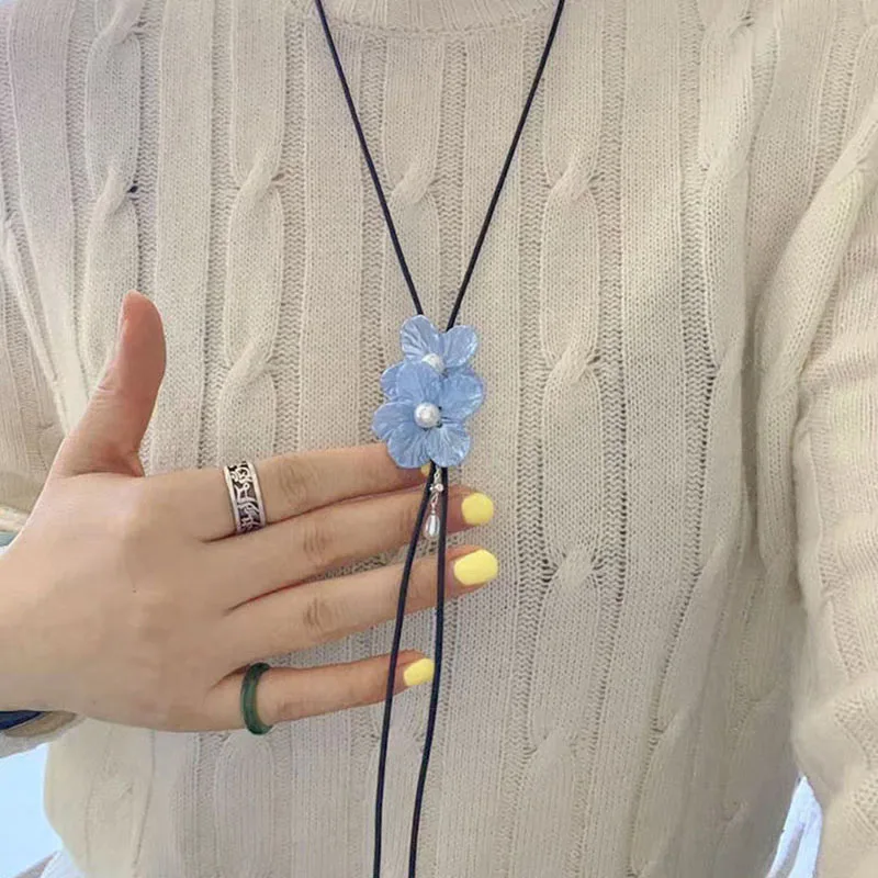 愛とディープスペースザビエルコスプレ衣装ブルーフラワーネックレス調節可能なファッション女性男性パーティー小道具アクセサリー 2025 新しい