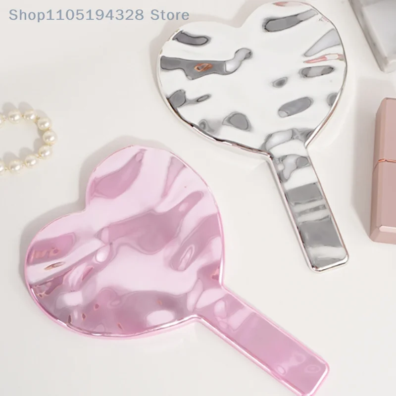 [MP] 1 pz specchio per trucco portatile specchio a forma di cuore d'amore manico femminile trucco strumenti di bellezza cosmetica specchio per trucco cosmetico portatile