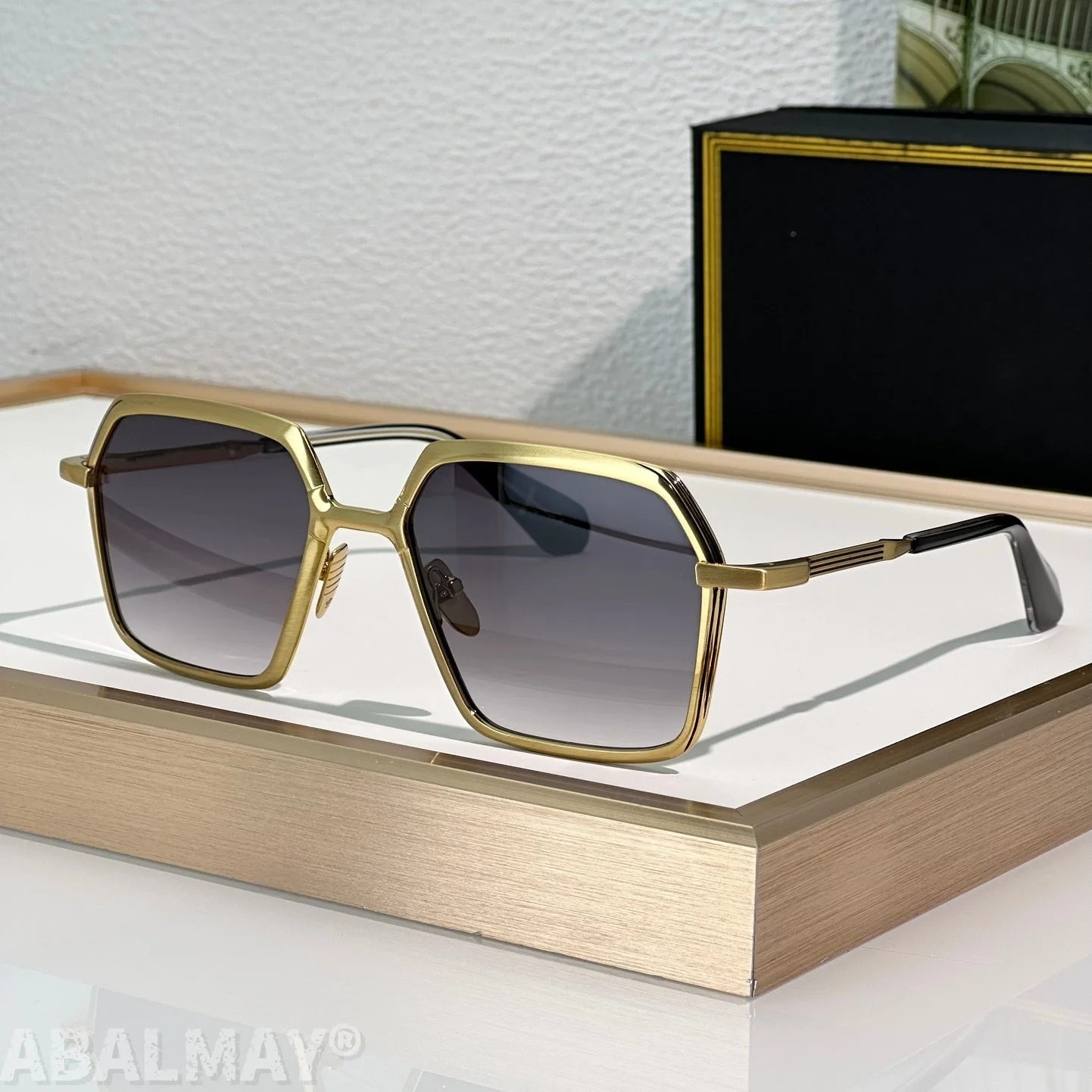 

UGO Top Quality Mens Sunglasses for Women Classic Punk Luxury Acetate Titanium UV400 Designer Sunglasses with box