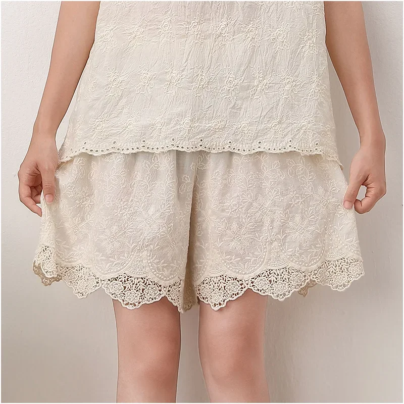 100% Cotton Girl Vintage Rococo Floral Embroidery Lace Loose Shorts Female Fashion Summer Victorian Sweet Gothic Lolita Shorts