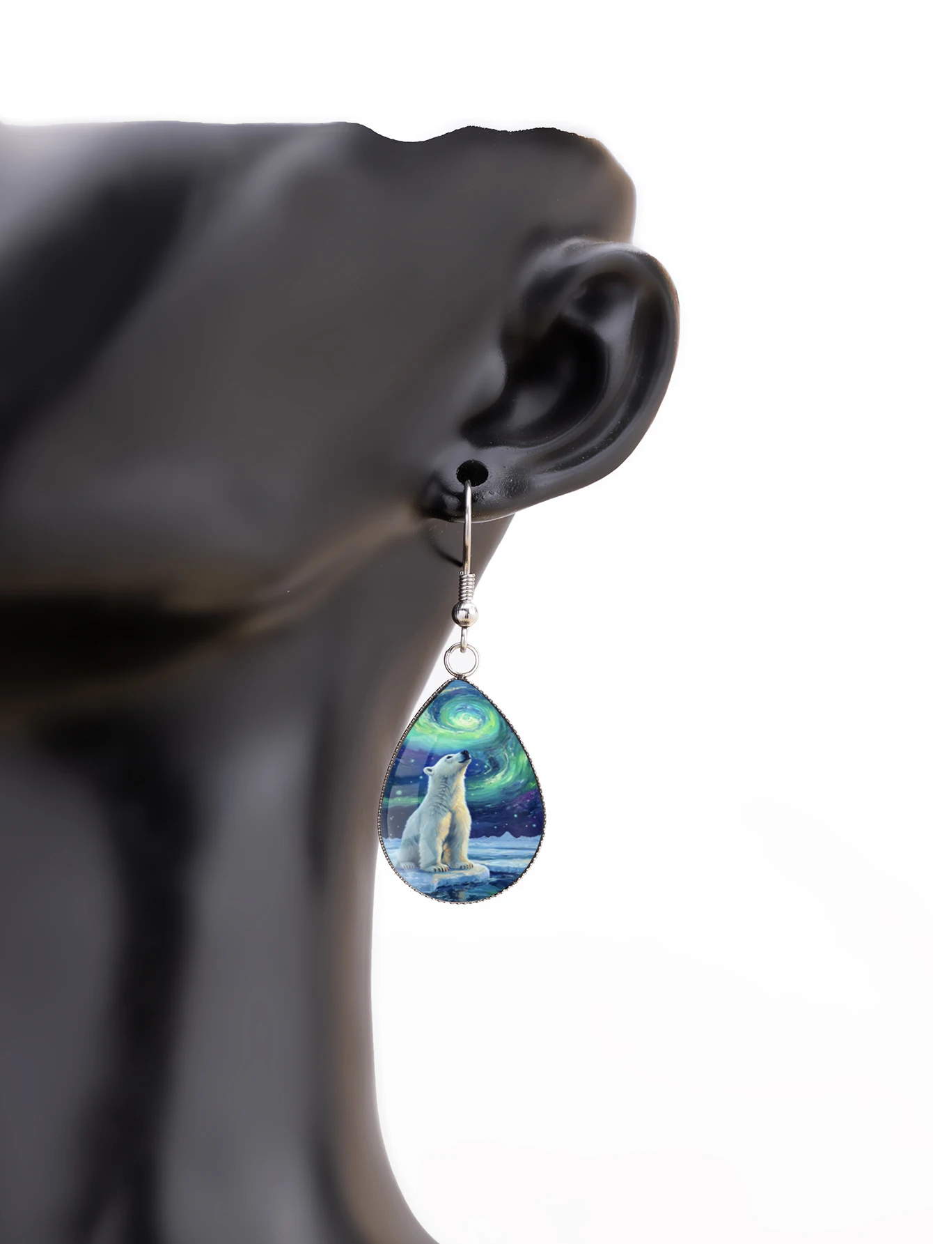 1 Pair of Aurora Polar Bear Pattern Earrings with Convex Glass and 316 Stainless Steel Water Drop Ear Hooks, in a Retro and Simple Style Suitable for Women for Daily Gift-Giving and Wearing, Jewelry Earrings with an Elegant and Simple Style Suitable for Women for Everyday and Vacation Wear