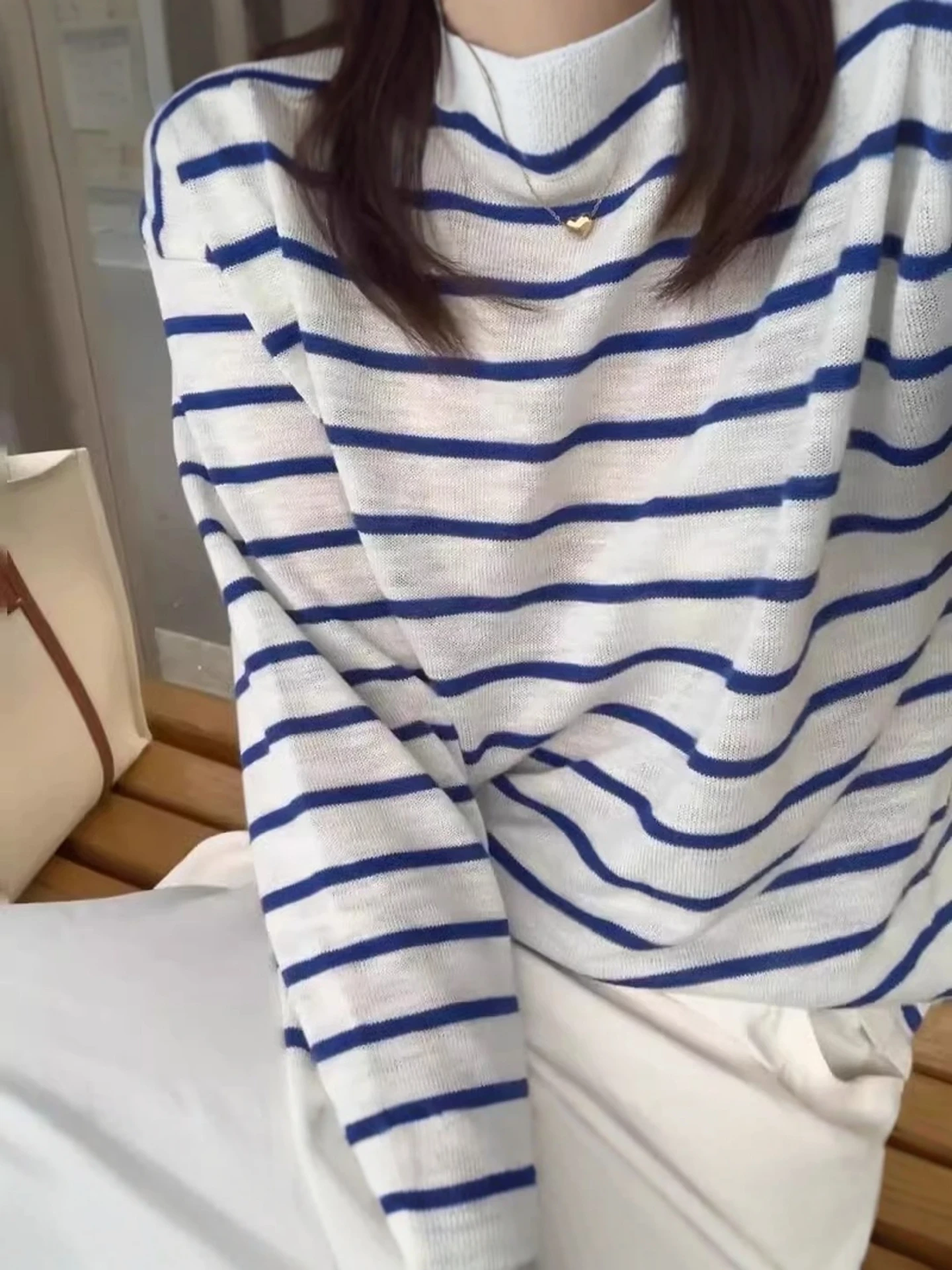 Azul listrado leve respirável camiseta feminina verão solto ar condicionado proteção solar longo sve topo coreano sle