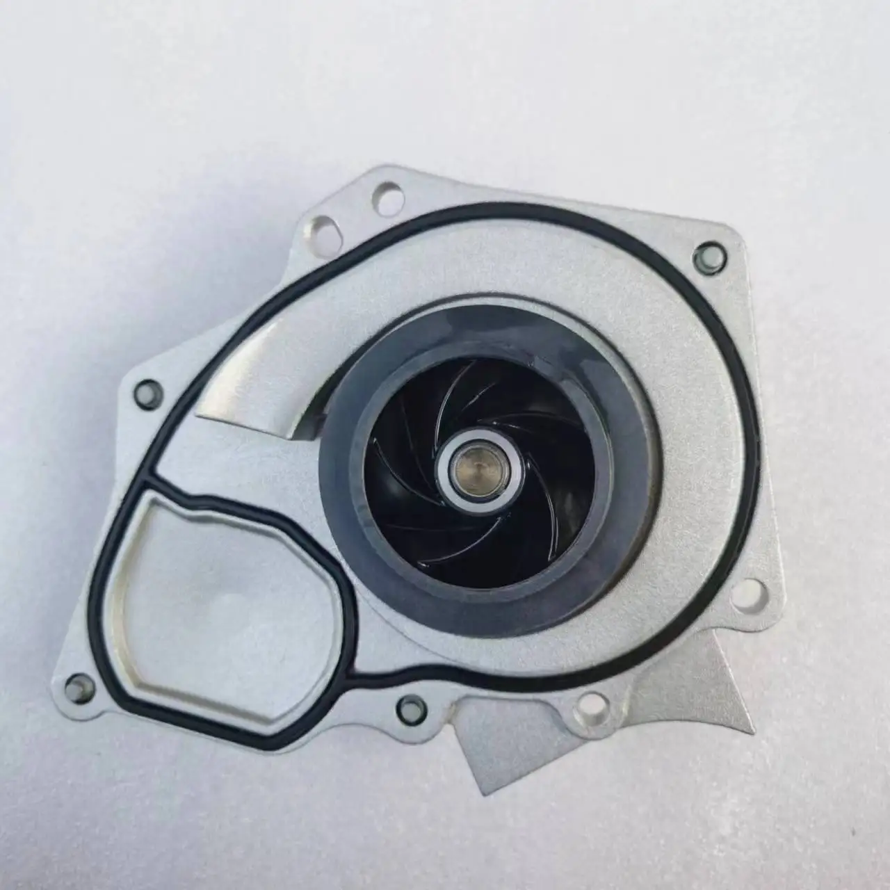 New   EA888 Engine Water Pump 06L121011F 06K121009K Thermostat Essential Component for Engine Cooling System