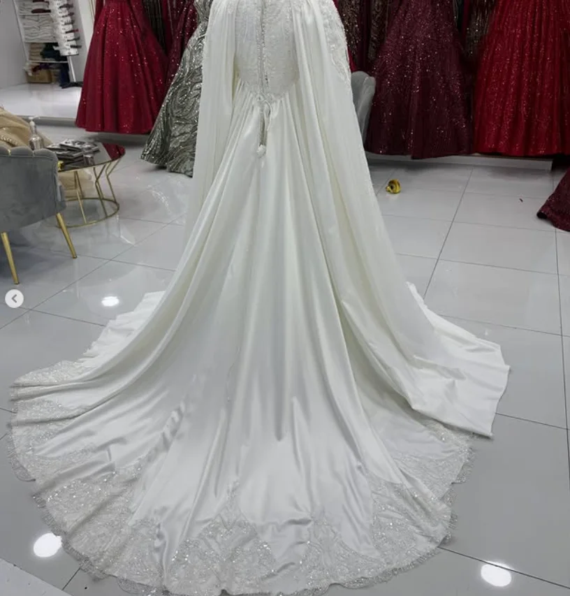 Robes de mariée élégantes musulmanes personnalisées col haut dentelle traînant dubaï robes de mariée pour femmes с iyoдебное pлаalı