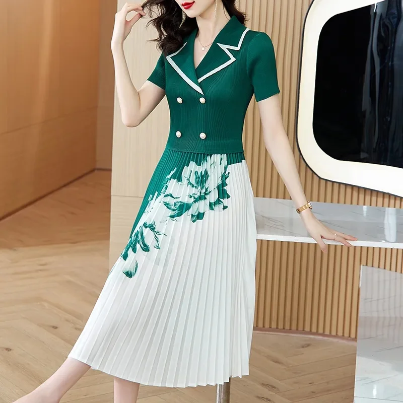 

2024 Summer New Female Pleated Short Sleeve Mid Length Dress For Young Mom Fashionable Style Slim and Gentle Style Magic Dress