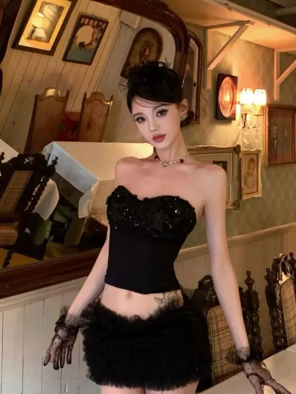 

Sexy Pure Desire Lady Trendy Two-Piece Set Short Sleeve Bustier Top And Bodycon Skirt for Young Women in Summer Casual Occasions