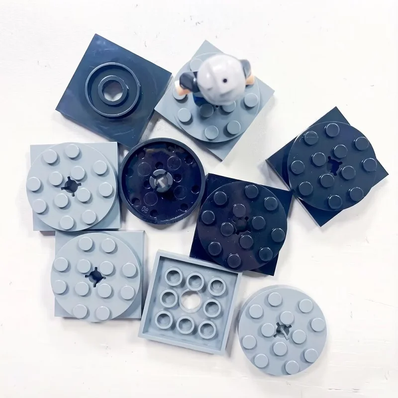6pcs/3 sets of MOC scene building blocks 4x4 turntable base are assembled and connected with AB6-AC3 (combined and rotatable).