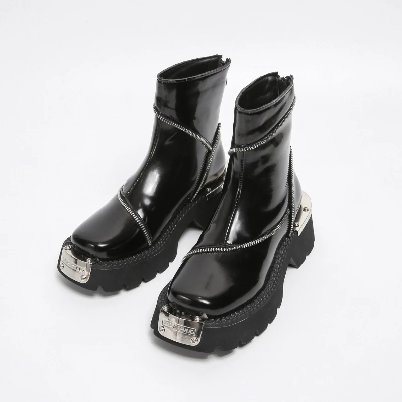 

Женские ботильоны с круглым дизайном молнии и цепочкой. Подходят для повседневной носки и модной обуви в стиле панк.