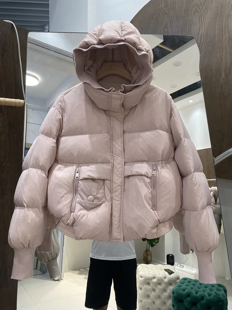 المرأة قصيرة نمط محبوك هوديي الربط الدافئة الأبيض بطة أسفل معطف الطبعة الكورية 2025 شتاء جديد Breadms أسفل معطف #3