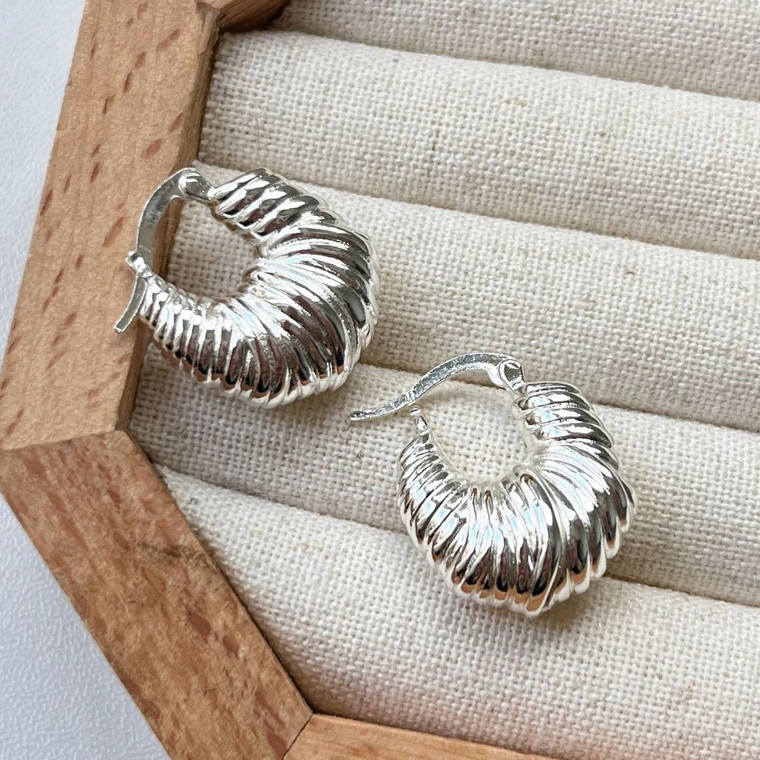 

Серьги-гвоздики из стерлингового серебра 925 пробы, винтажные серьги-кольца с геометрической звездой и галстуком-бабочкой в стиле панк для женщин и девочек, подарок, ювелирные изделия, дропшиппинг, оптовая продажа