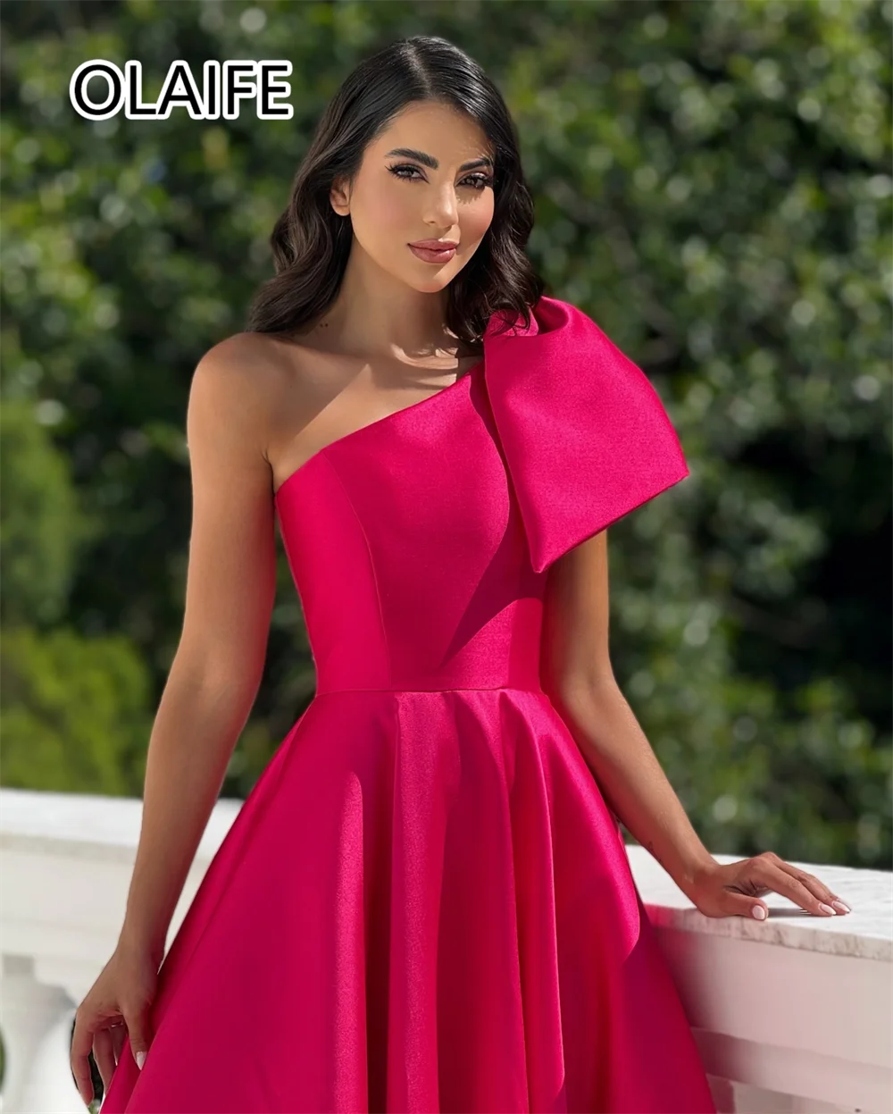 Customized Modest Women's One Shoulder Satin Pleated Evening Party Dress A-line Backelss Court Prom Celebrity Gown