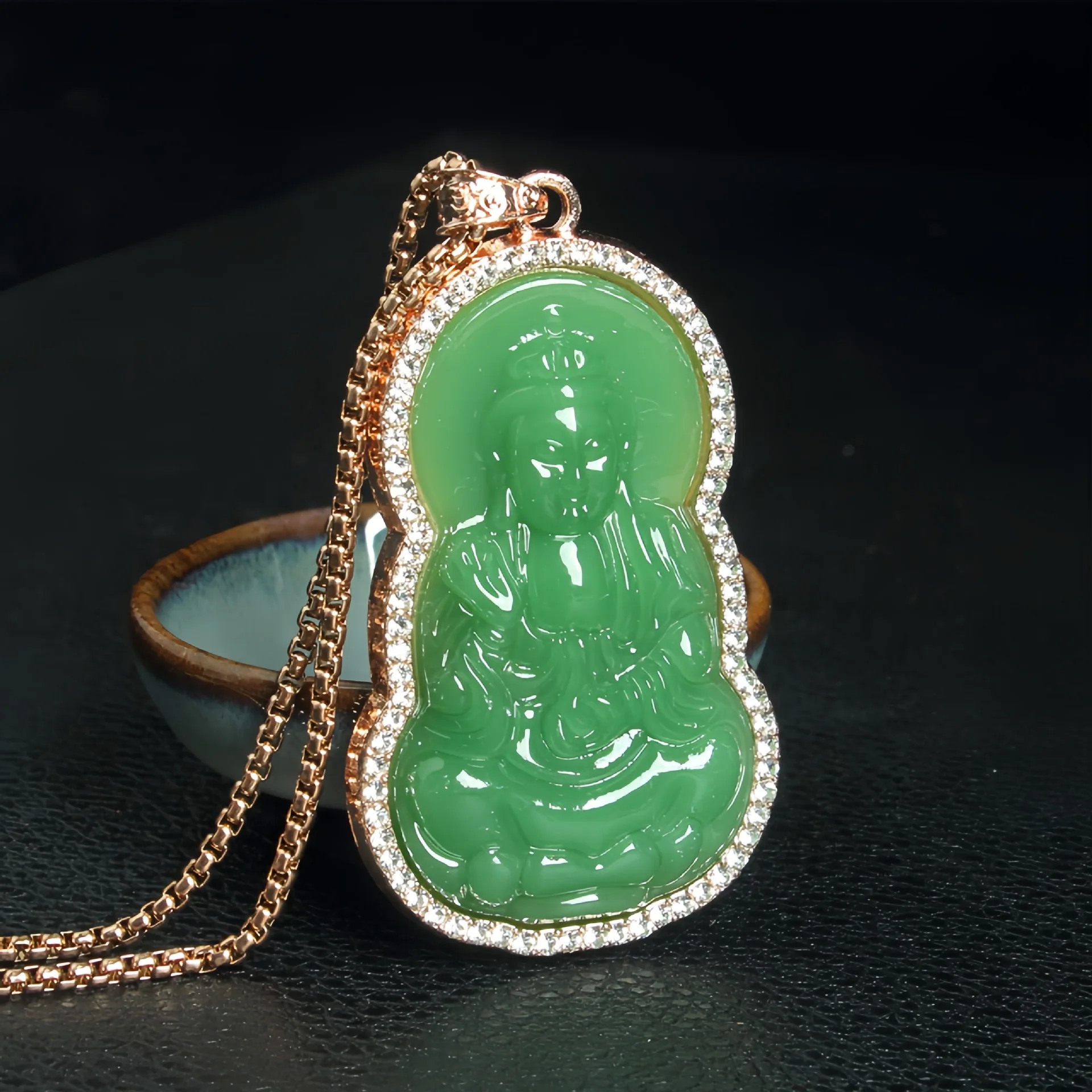 

Зеленый нефритовый браслет Будды Гуаньинь, китайский белый нефритовый браслет Будды Гуаньинь