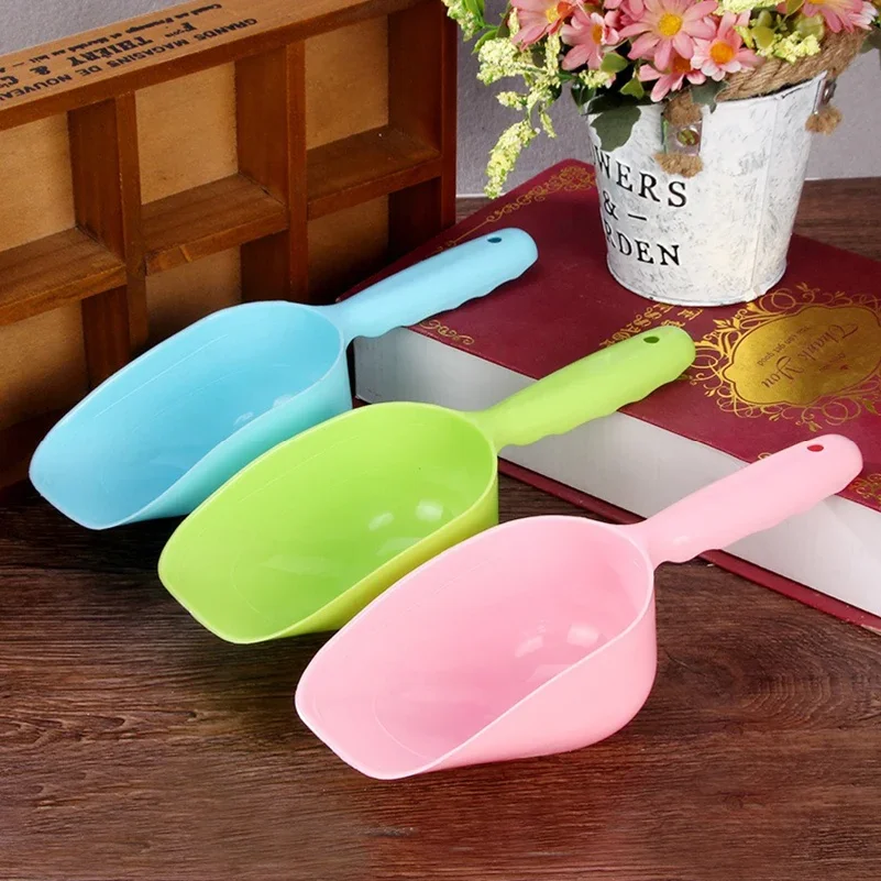 New popular plastic large capacity pet food spoons for cats and dogs multi-color pet feeding shovels