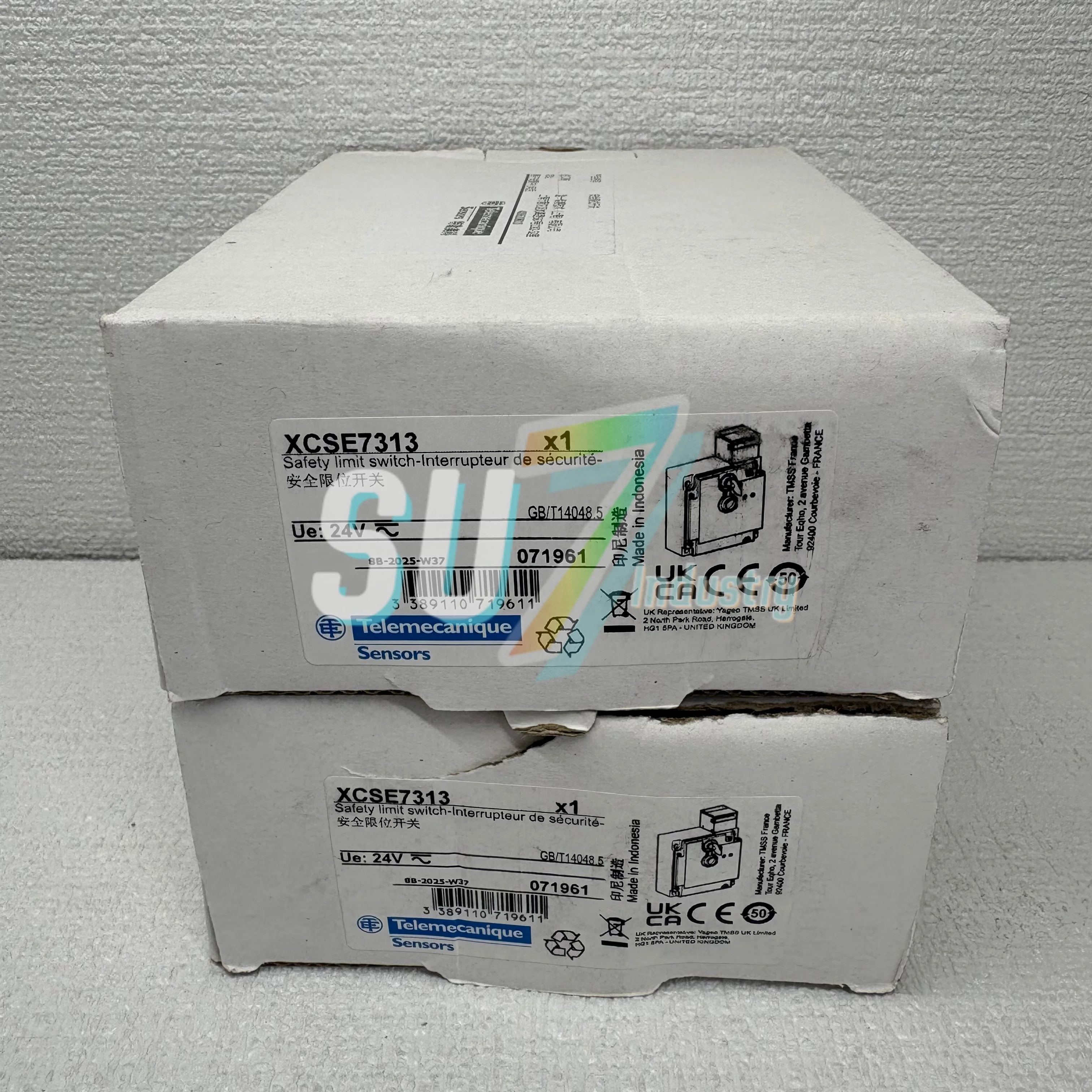 XCSE7313 Safety door latch   XCSE7313  New original