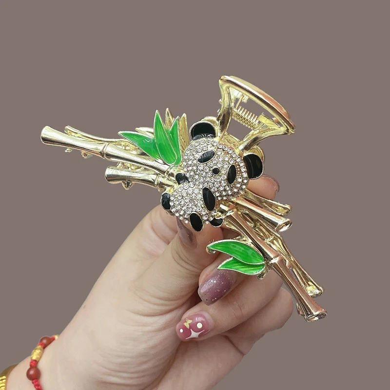 1pc Chinesischen Stil Panda Bambus Haar Clip Modische Niedliche Kleine Bär Wasser Diamant Haarnadel frauen Klaue Stil Haar Clip – Detail 2