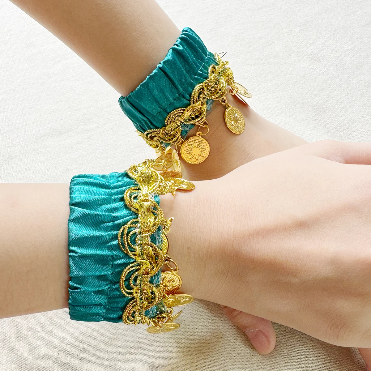 New Belly Dance Metal Coin Bracelets 1 Pair Belly Dancing Wrist Ankle Cuffs Bracelets Chiffon Gold Coin Belly Dance Accessories