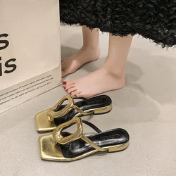 Flats 2024 Women Flip Flops New Summer Casual Slides Beach Ladies Slippers Outside Metal Decoration Female Shoes for Slippers