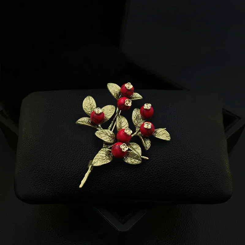 2008  Red Persimmon Fruit Brooch Exquisite High-End Retro Pin Luxury Suit Neckline Corsage Clothes Accessories Lucky Jewelry Pin