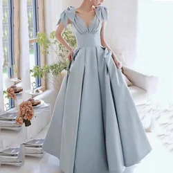 Elegant Long Light Blue V Neck Satin Evening Dresses Sleeveless A Line Floor Length فساتين سهرة 2024 فاخره جدا