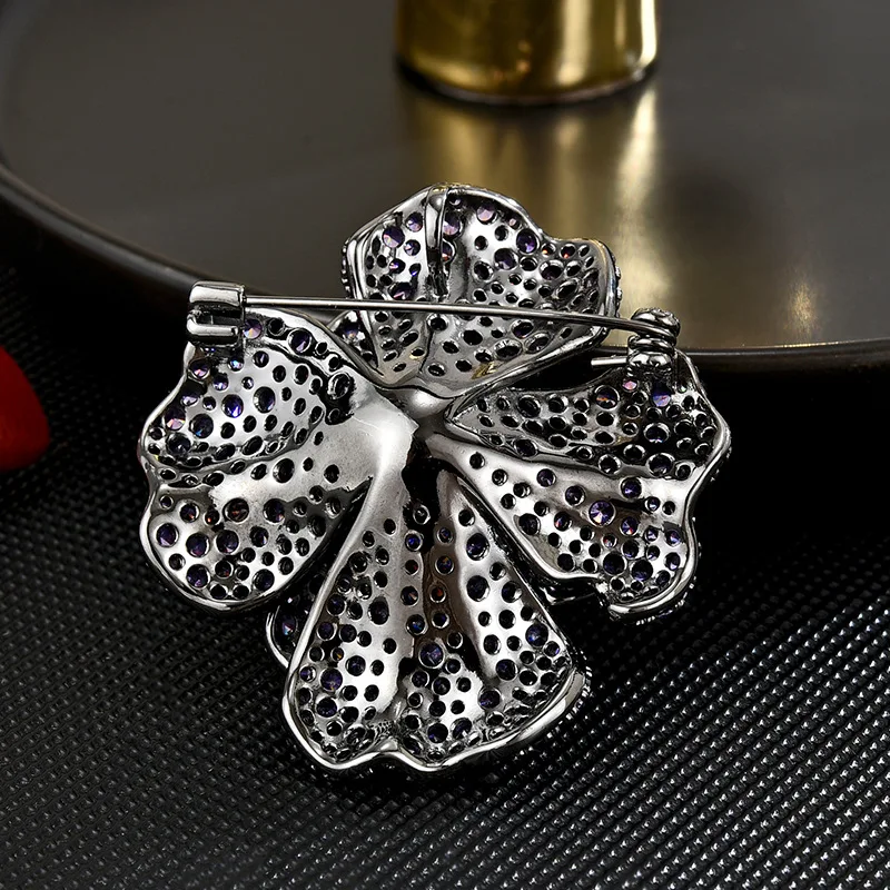 Elegant Luxury Cubic Zircon Peony Flower Brooch Pin Exquisite Temperament Coat Ornament Fashion Brooch Corsage Accessori Jewelry