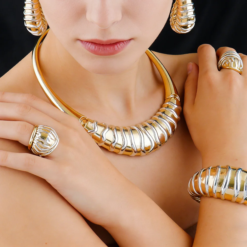 Vergoldetes Ohrringe- und Halsketten-Armband-Ringe-Set für Damen Italienischer Vintage Hochzeits- und Partyschmuck Geschenkset – Detail 11