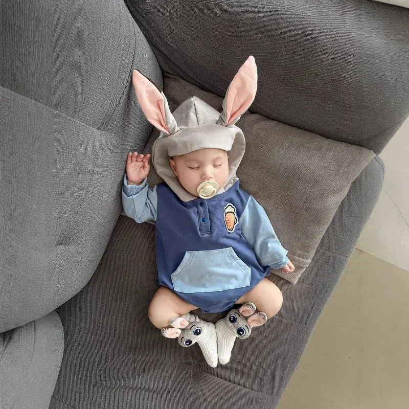 

Детский комбинезон для новорожденных: весенне-летний, милый, с мультяшным синим кроликом-полицейским, с длинными рукавами и капюшоном