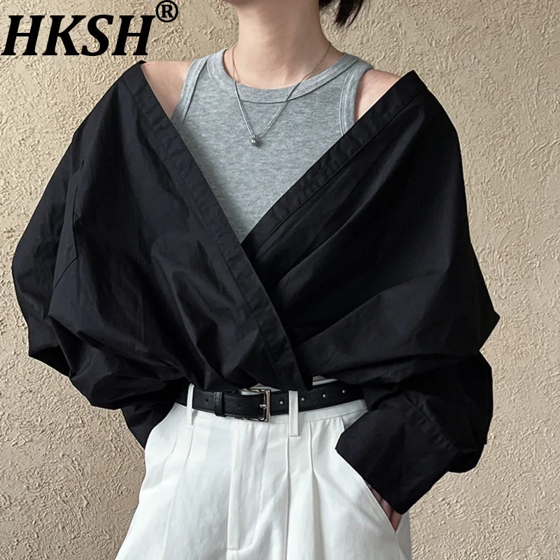 

HKSH Spring Autumn New Women Shirt Off Shoulder Batwing Sleeve Knitted Vest Patchwork Fake Two-piece French High-end Top HK11223